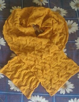 RUČNĚ PLETENÁ, NOVÁ, OBJEMNÁ ŠÁLA-PLÉD: 2,2metru x 36cm
