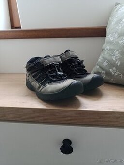 Keen chlapecké tenisky 30