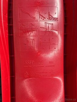 Skluzavka Jungle Gym pro podestu ve výšce 1,5m červená