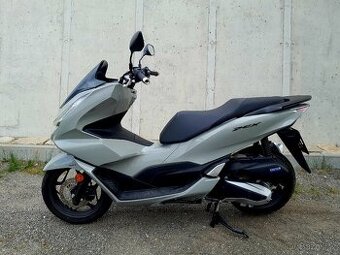 Honda PCX 125,rok 2024