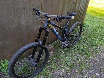 Rock Machine whizz