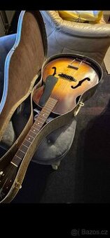 Kytara Silvertone typu gibson - 1