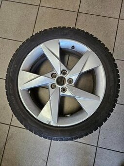Prodám ORIGINÁLNÍ disky 17" na Scalu + Pneu Pirelli