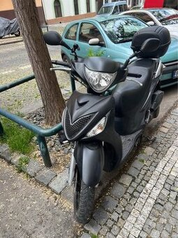 Suzuki Sixteen 125 – r.v. 2010 - 1