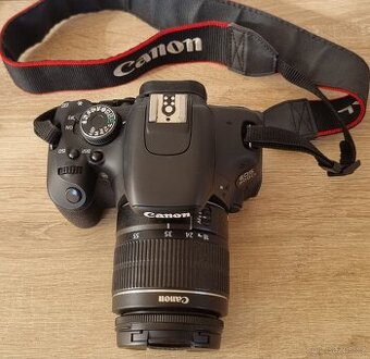 PRODÁM FOTOAPARÁT CANON 600D (ZRCADLOVKA)