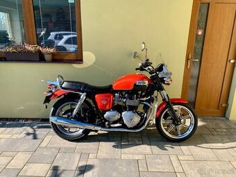 Triumph Bonneville SE