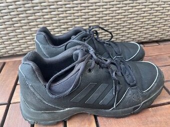 Tenisky, zn.Adidas, vel. 35,5