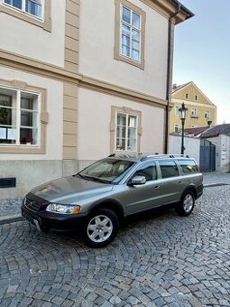 Volvo XC70 2.4D5 AWD 136kW Manuál Tažné Servisní kniha