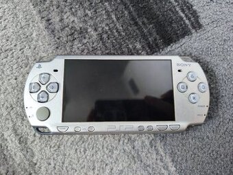 Herní konzole PlayStation portable - 2004