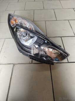 Světlomet pravý přední Hyundai iix20 92102-1Kxxx