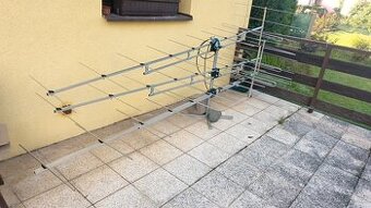 Prodám antény pro příjem rozhlasu DAB cena za vše