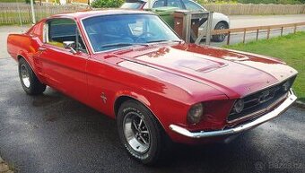 Ford Mustang 390GT Fastback S-code z roku 1967