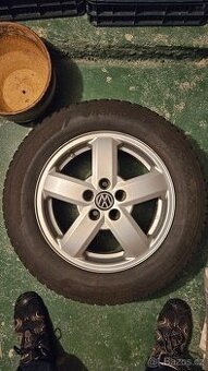 Komplet sada originál Škoda 5x100 r15 zimní pneu