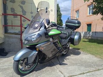 Kawasaki gtr 1400