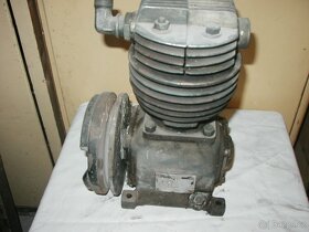 Kompresor z nákl. automobilu – jednoválcový