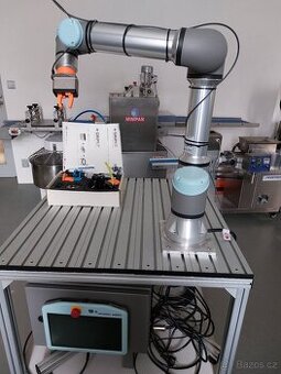 Kolaborativní robot UR5e