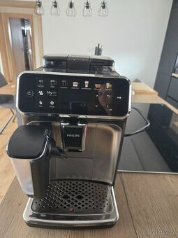 Automatický kávovar Philips Series 5400 LatteGo EP5447/90