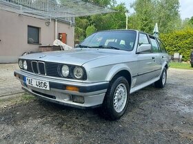 BMW 325ix kombi BMW E30 motor 6 válec pohon 4x4