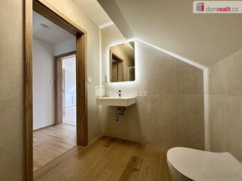 bytová jednotka 2+KK, náměstí Sv. Vavřince, Horní Blatná