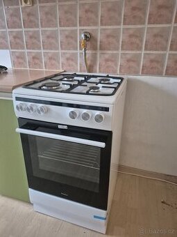 Plynový sporák Amica SP 14 EDW (el. trouba) v záruce