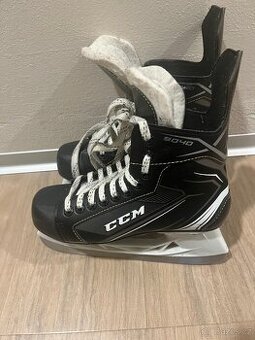 Brusle CCM 9040 vel. 38 - 1