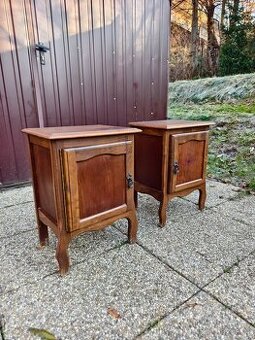 Starožitné noční stolky masiv_cena za kus