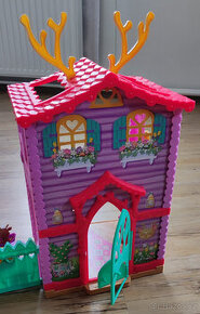 Domeček paní Jelínkové s mazlíčkem