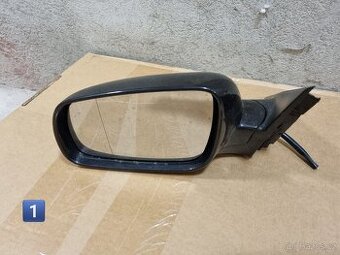 Zrcátka různé barvy na VW Passat B5.5