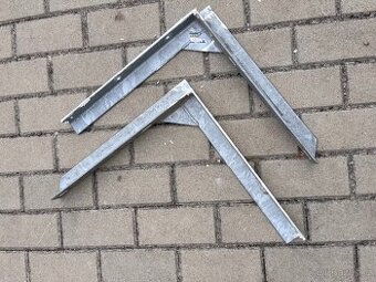 Konzola/držák klimatizace