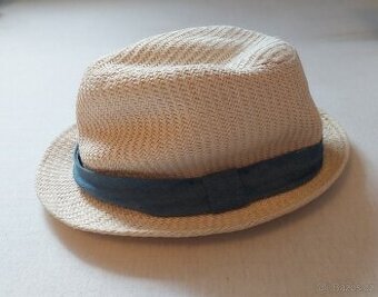 Dětský klobouk,vel. 110/116