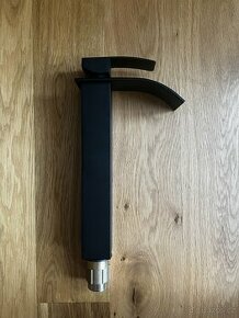 REA - Umyvadlová baterie Falcon vysoká 30 černá