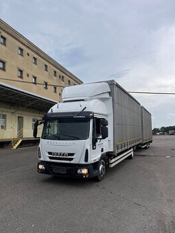 Plachtové vozidlo Iveco Eurocargo 80E22 + shrnovací přívěs