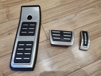 AUDI RS S-line SPORTOVE NASLAPY NA PEDALY