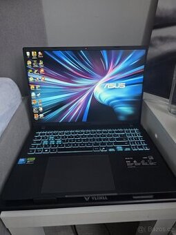 Asus Vivobook Gaming V16