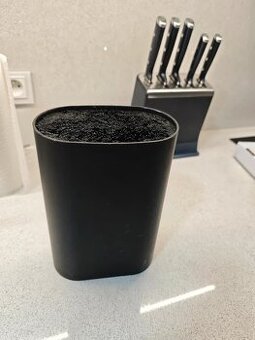 Blok na nože Singles