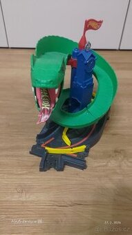 Hotwheels zatoči s kobrou