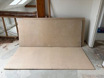 Dřevotříska deska cca 100x190cm 8ks 12mm