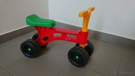 Plastové odrážedlo