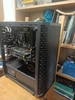 PC i7, 16GB RAM, SSD 240GB, R9 270X 2GB, Win 11