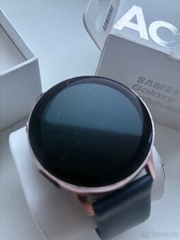 Prodám Samsung Galaxy Watch Active 2