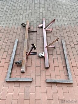 Naklápěcí kolébka - zvedák pro renovaci veterána.