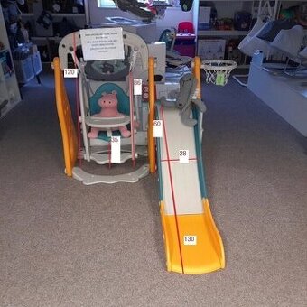 Multifunkční venkovní dětské hřiště