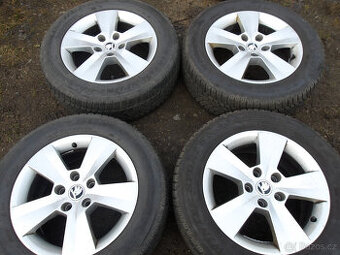 4x originí alu škoda (5x112) zimní pneu 215/60 r16