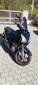 Yamaha x-max 125