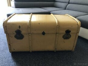 Starý kufr z půdy