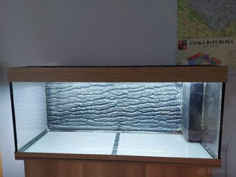 Akvarijní set se skříňkou JUWEL Rio 240 LED
