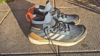 Adidas ultra boost trail mid