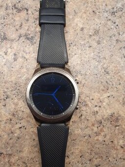 Sportovní hodinky Samsung Gear S3 Classic - 1
