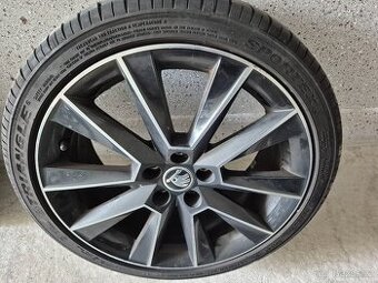 Letní sada kol 215/40 R17 Škoda