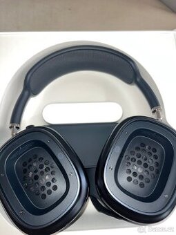 AirPods Max 2024
